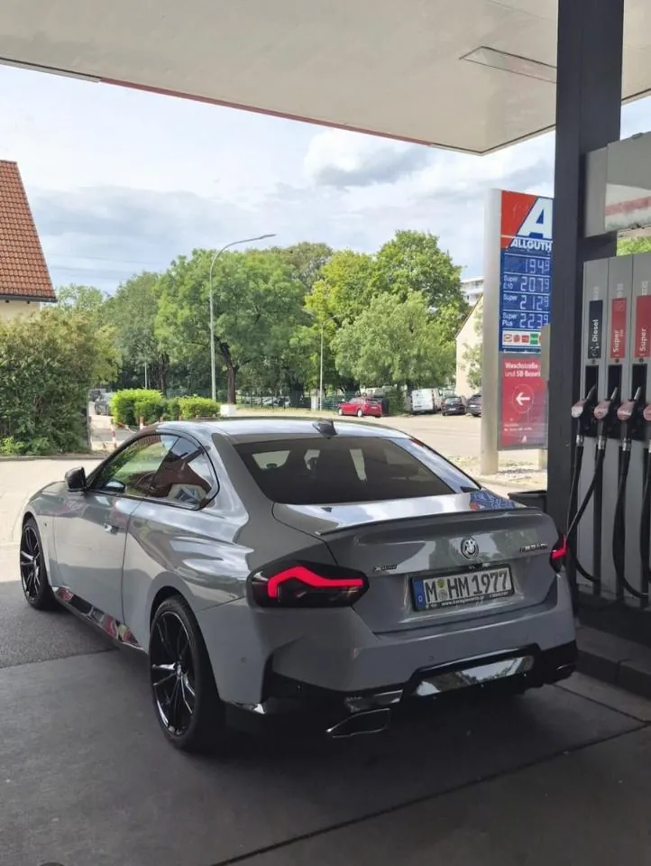BMW M240I