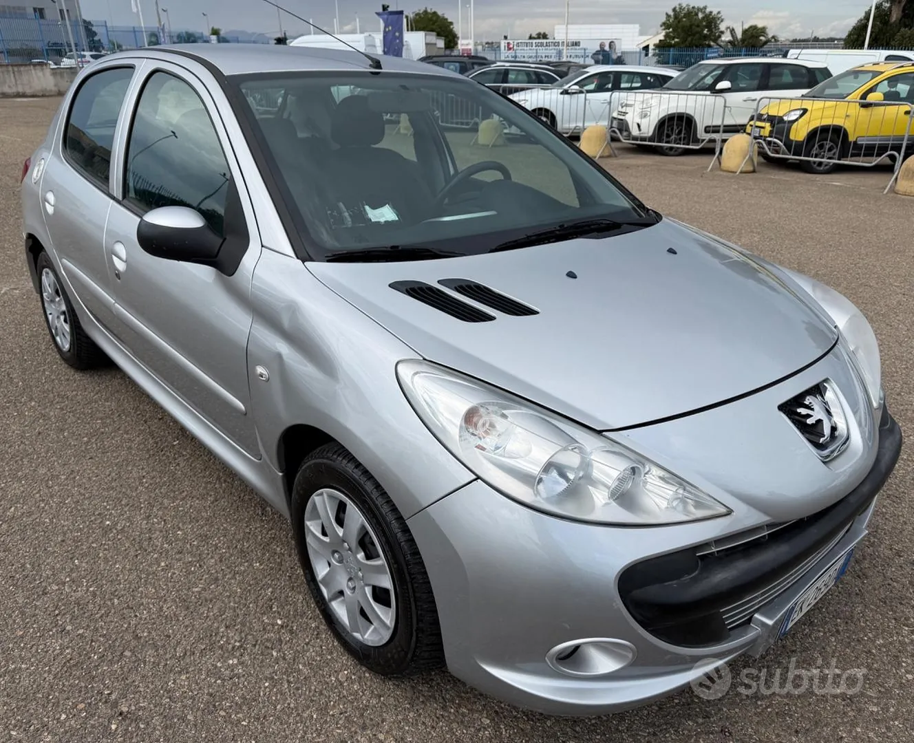 Peugeot 206 2012 photo 5