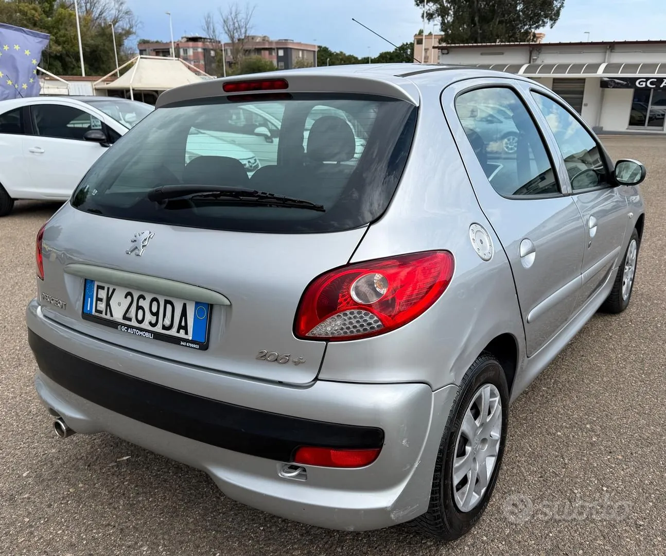 Peugeot 206 2012 photo 4