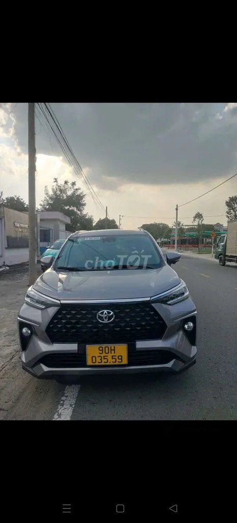 Toyota Veloz Cross
