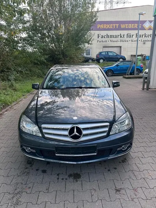 Mercedes-Benz C180