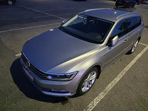 Volkswagen Passat 2016 photo 2
