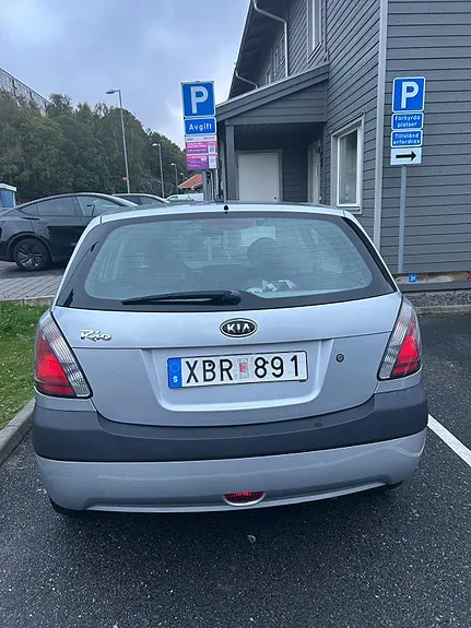Kia Rio 2006 photo 2