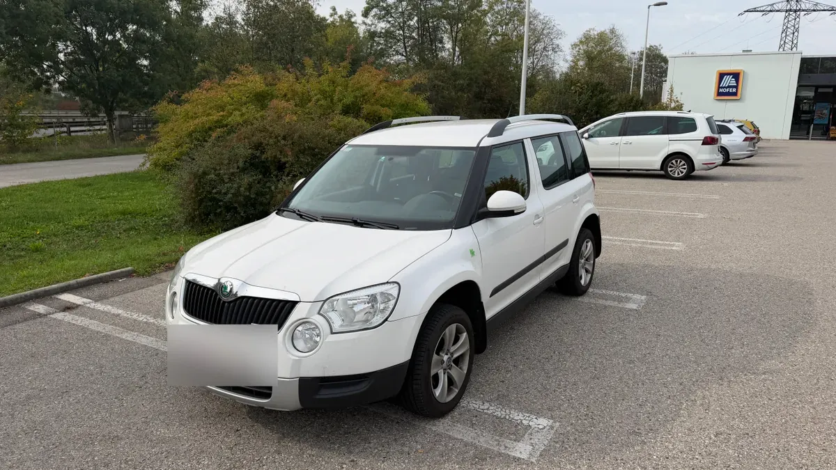 Skoda Yeti 2012 photo 3