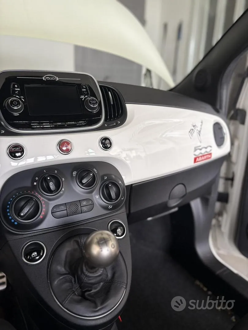 Fiat 500 Abarth 2017 photo 4