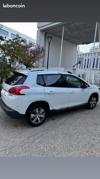 Peugeot 2008 2014 photo 2