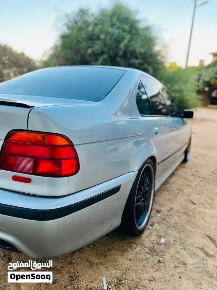 BMW 5 Series 1998 photo 2