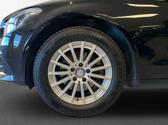 Mercedes-Benz C220 2015 photo 5