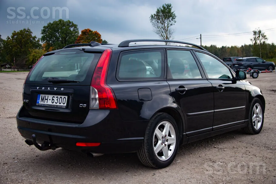 Volvo V50 2010 photo 4