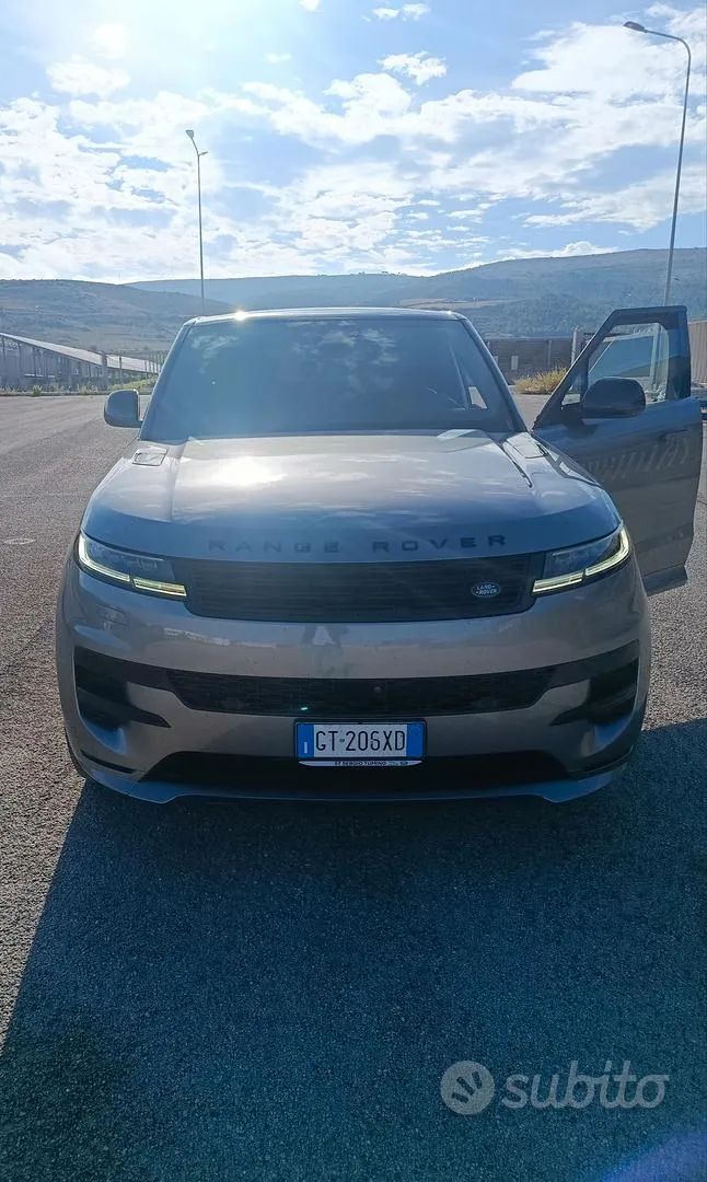 Land Rover Range Rover Sport 2024 photo 4