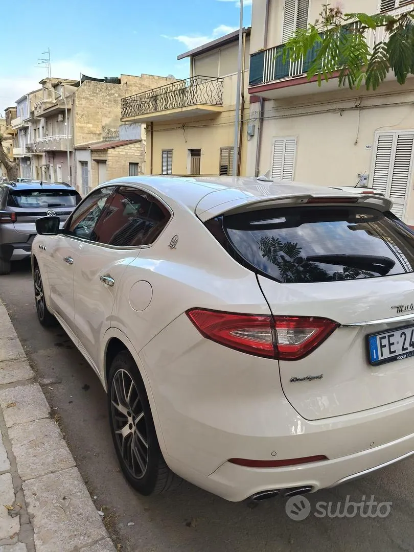 Maserati Levante 2016 photo 3