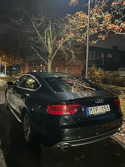 Audi A5 2012 photo 2