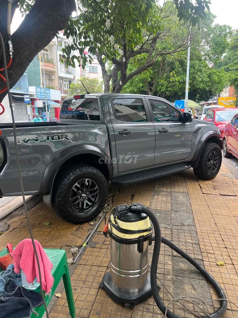 Ford Raptor 2020 photo 2