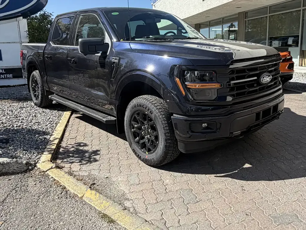 Ford F-150 2026 photo 2