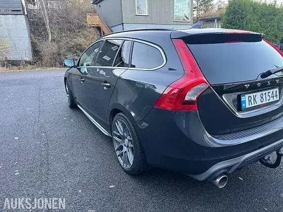 Volvo V60 2015 photo 4