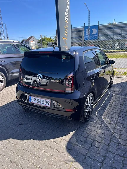 Volkswagen Up 2019 photo 3