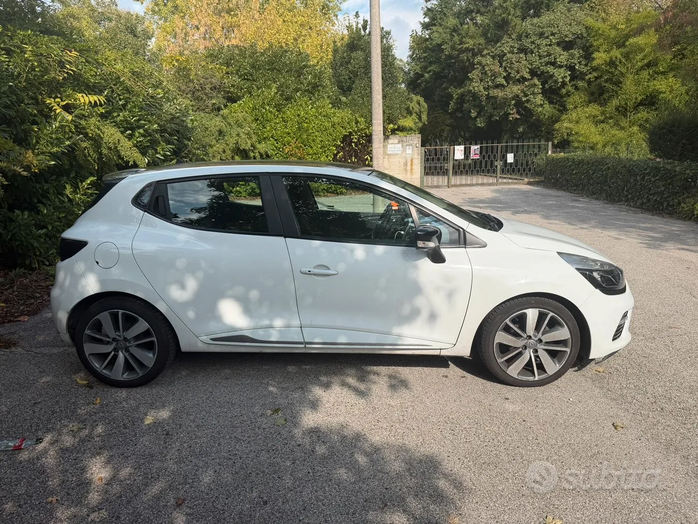 Renault Clio 2015 photo 3