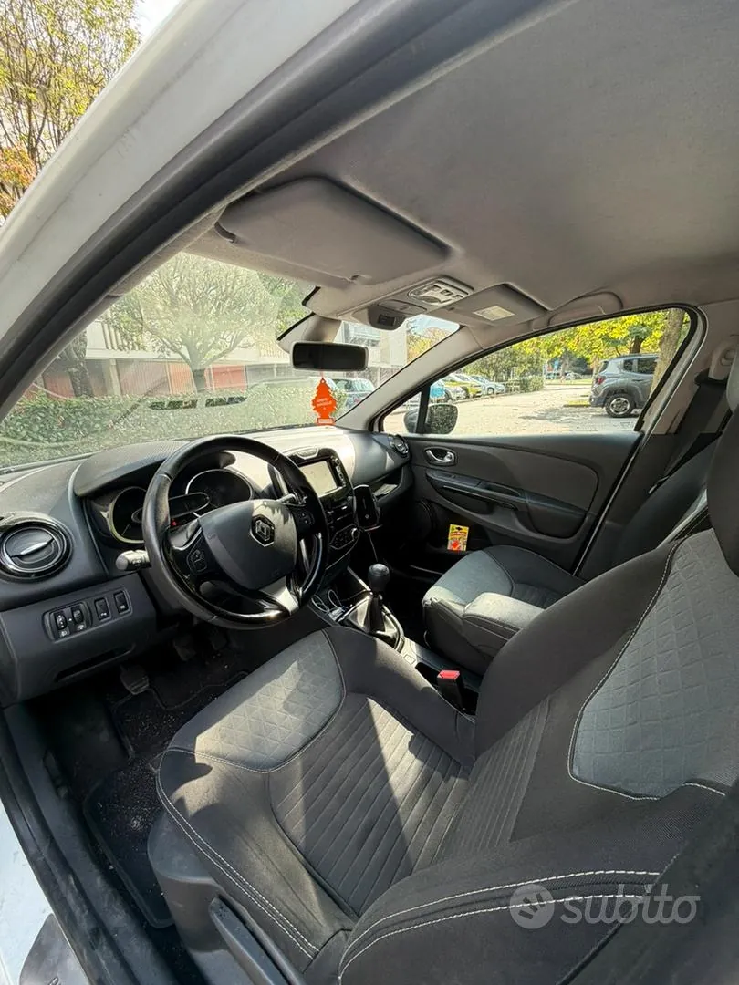 Renault Clio 2015 photo 5