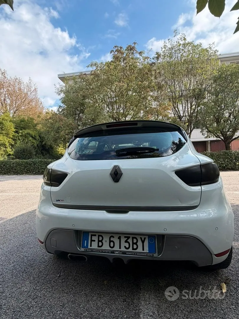 Renault Clio 2015 photo 4