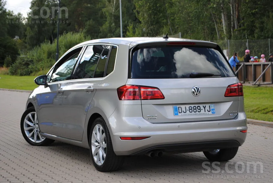 Volkswagen Golf Sportsvan 2015 photo 3