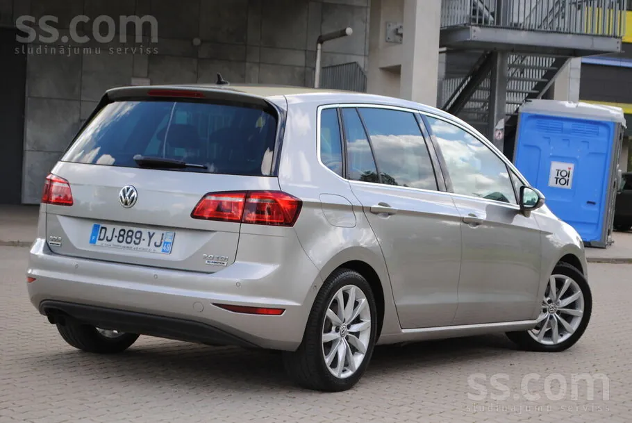 Volkswagen Golf Sportsvan 2015 photo 2