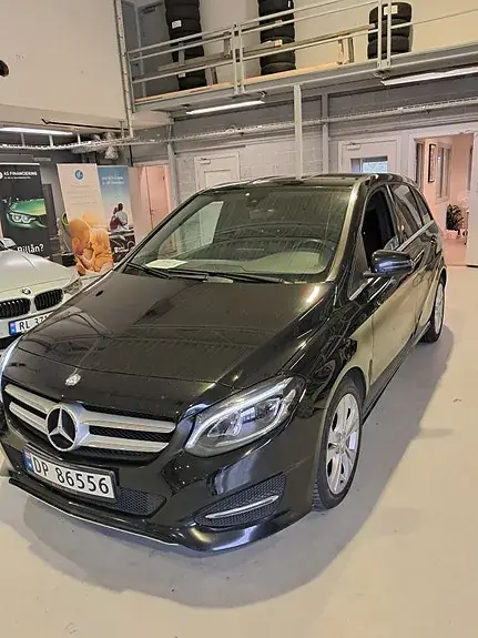 Mercedes-Benz B200 D