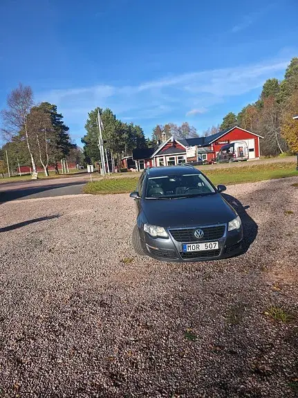 Volkswagen Passat 2010 photo 2