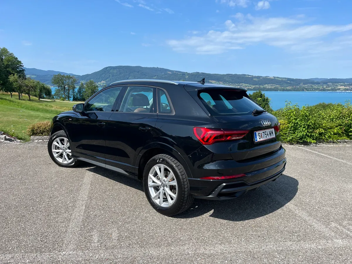 Audi Q3 2019 photo 2