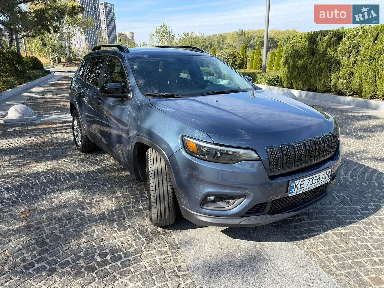 Jeep Cherokee 2022 photo 2