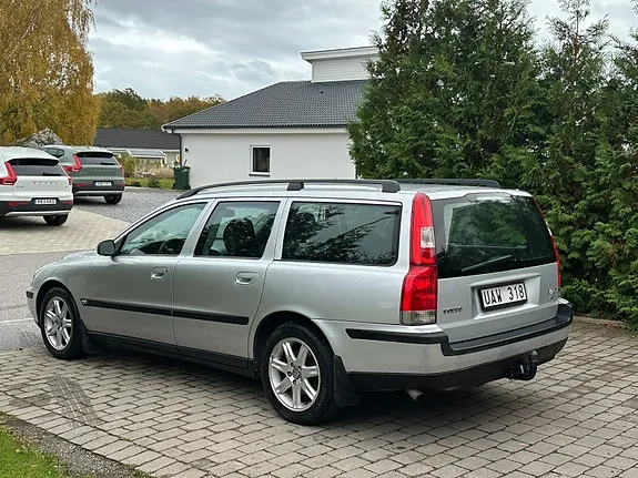 Volvo V70 2004 photo 4