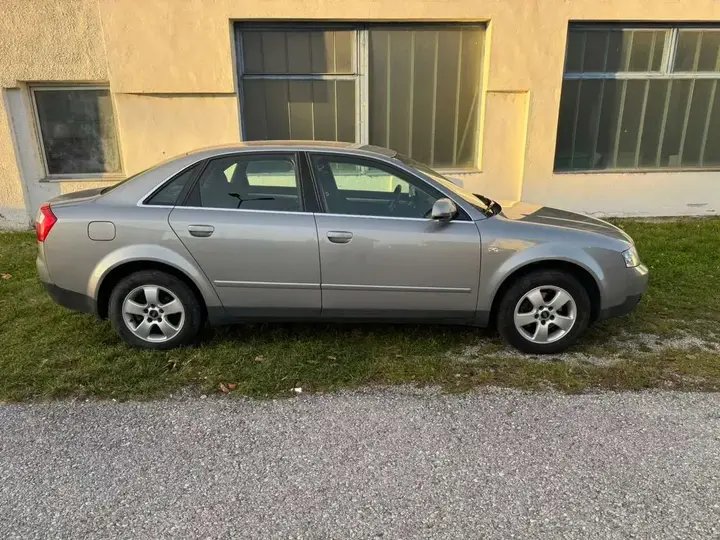 Audi A4 2003 photo 3