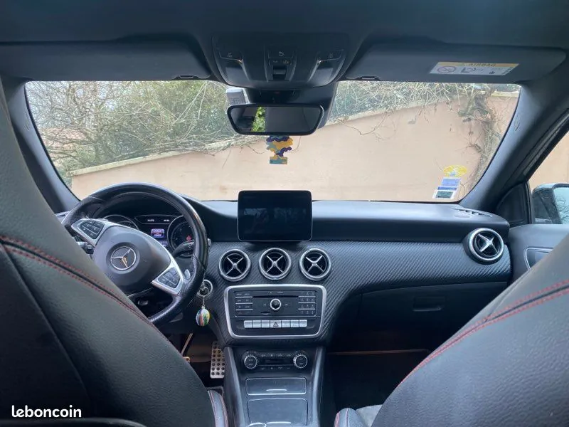 Mercedes-Benz A-Class 2017 photo 3
