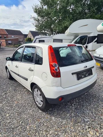 Ford Fiesta 2006 photo 3
