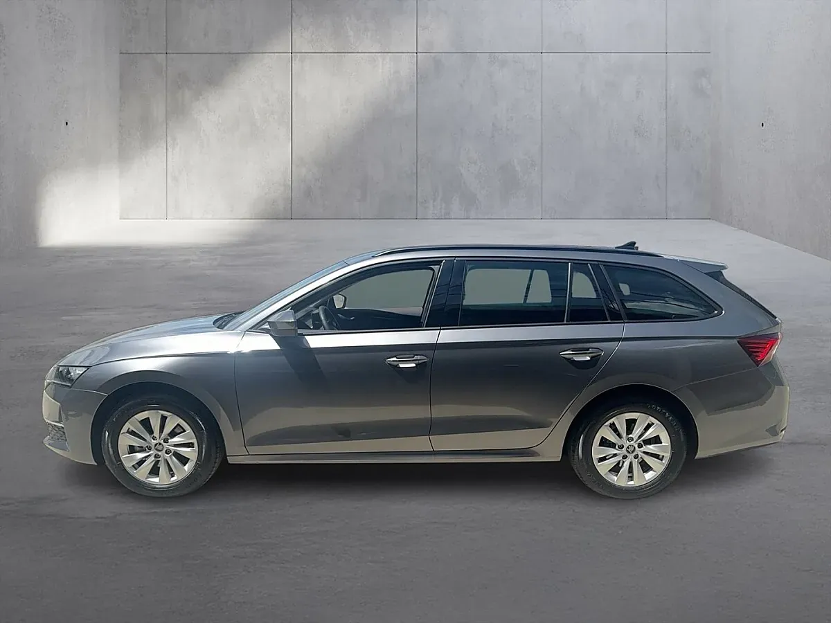 Skoda Octavia 2025 photo 2
