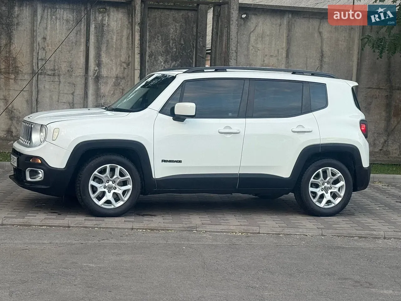 Jeep Renegade 2017 photo 3