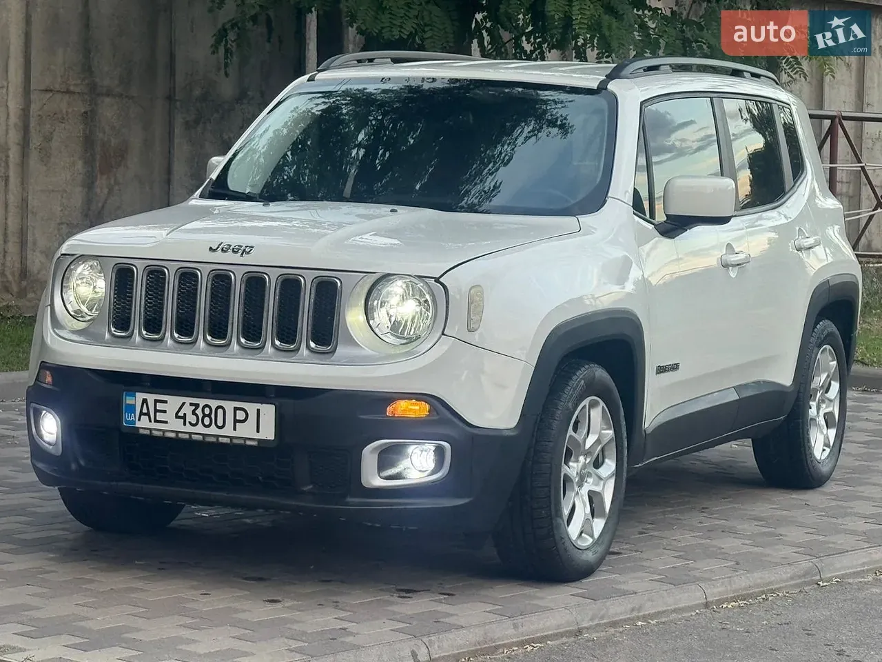 Jeep Renegade 2017 photo 2