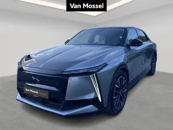 DS Automobiles No 8