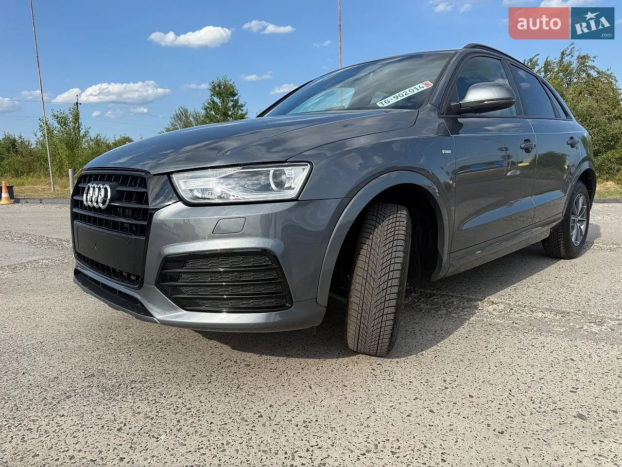 Audi Q3 2015 photo 2
