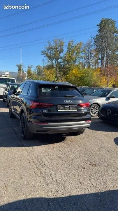 Audi Q3 2022 photo 2