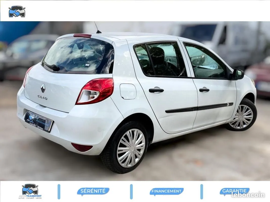 Renault Clio 2006 photo 3