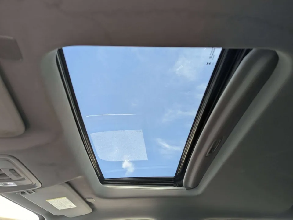 GMC Sierra 1500 2024 photo 2