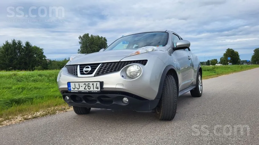 Nissan Juke 2013 photo 2