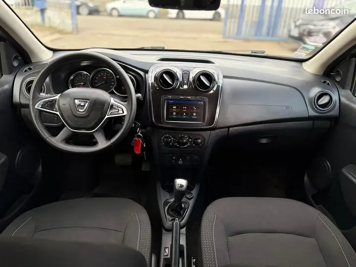 Dacia Logan 2020 photo 2