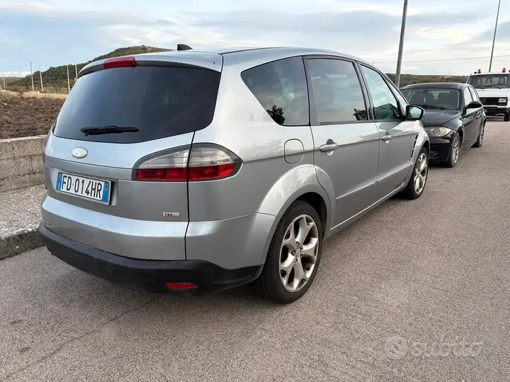 Ford S-Max 2008 photo 2