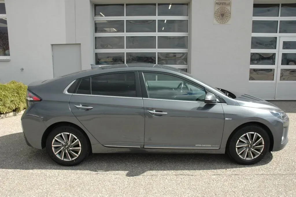 Hyundai Ioniq 2021 photo 3