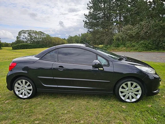 Peugeot 207 Cc 2007 photo 4