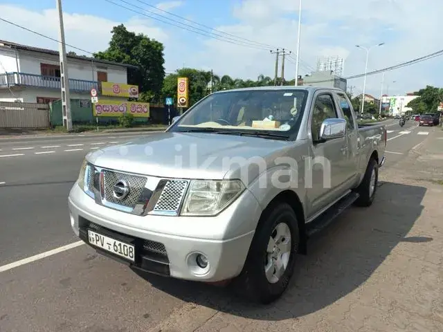 Nissan Navara 2010 photo 3