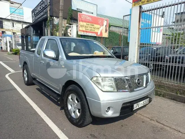 Nissan Navara 2010 photo 2