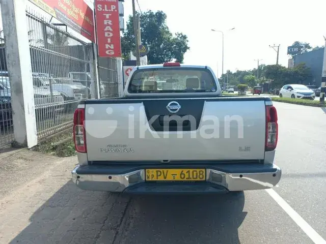 Nissan Navara 2010 photo 5