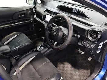 Toyota Aqua 2018 photo 4